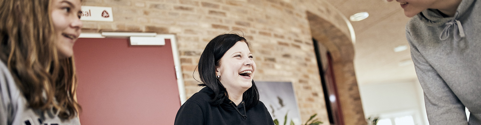 smil glad god kreativ efterskole